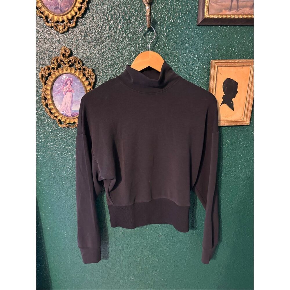 OYSHO BLACK SOFT MOCK NECK CREWNECK SZ SMALL